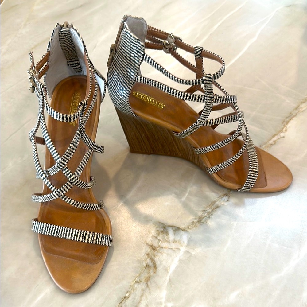 Stylish Women's Wedge Sandals